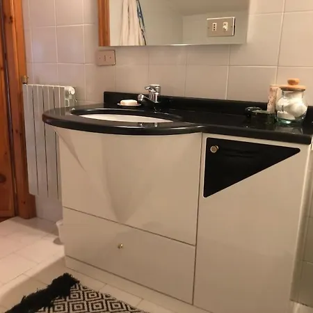 Spazioso Duplex Con Terrazzo Vista Limonetto